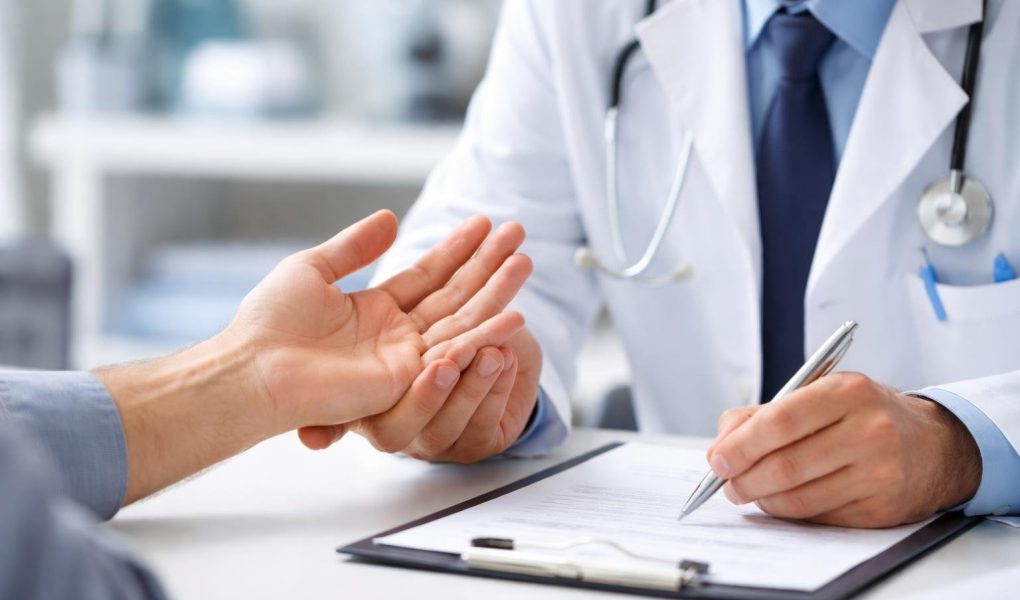 medecin-main-patient-notes