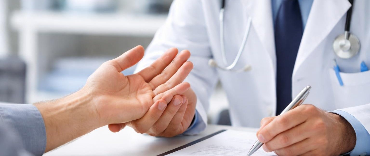medecin-main-patient-notes